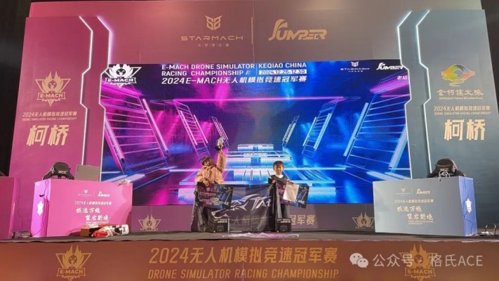 左李可兒、右李明逸